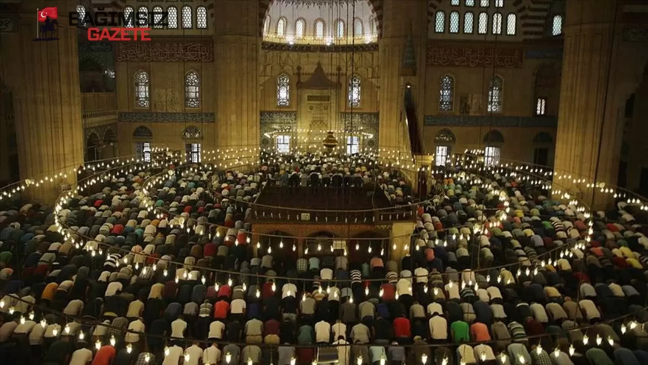 2025 Bayram Namazı Saat Kaçta? Ramazan Bayram Namazı Kılınışı!