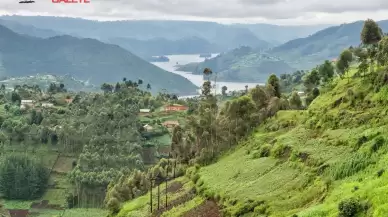 Uganda’da Kil Tabanlı Zeminlerle Yoksul Ailelere Konut Çözümü