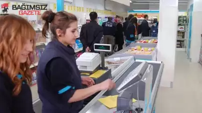 A101 Maaşları 2025: Kasiyer, Bölge Müdürü, Satış Danışmanı...