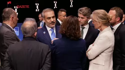 Hakan Fidan NATO Zirvesi’nde Dikkatleri Üzerine Çekti: Bakanlarla Yoğun Temas