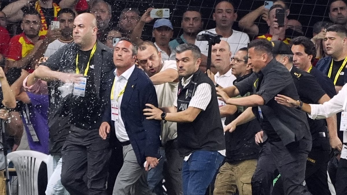 Ali Koç'a para cezası, Göztepe'ye seyircisiz maç cezası!