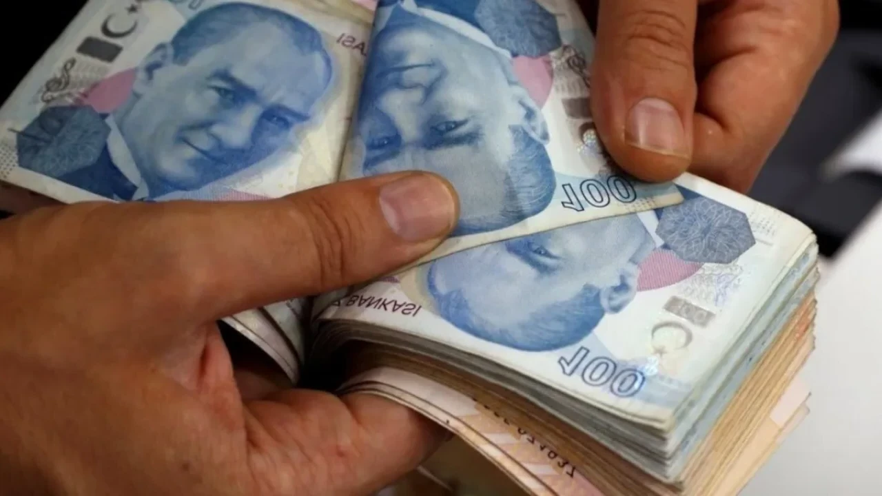 2025'te EFT Ücretlerine Yüzde 44,38 Oranında Zam Geldi!