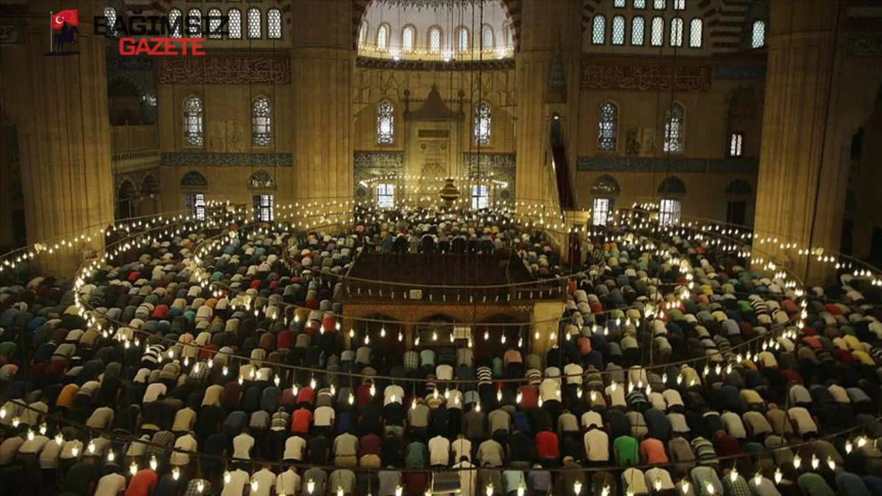 2025 Bayram Namazı Saat Kaçta? Ramazan Bayram Namazı Kılınışı!